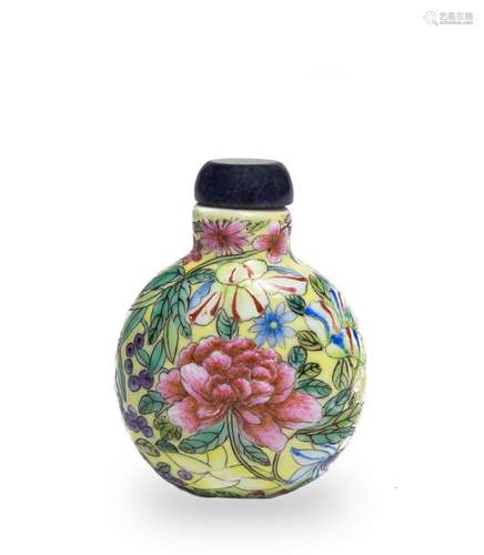 Chinese Porcelain Snuff Bottle, Republic民國 料器畫琺瑯花卉鼻煙壺