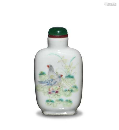 Chinese Famille Rose Snuff Bottle, 19th Century十九世紀早 粉彩動物鼻煙壺