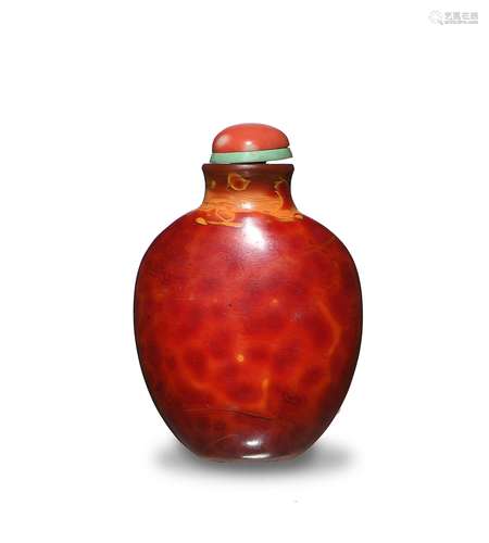 Chinese Peking Glass Snuff Bottle, 19th Century十九世紀 料器仿鶴頂鼻煙壺