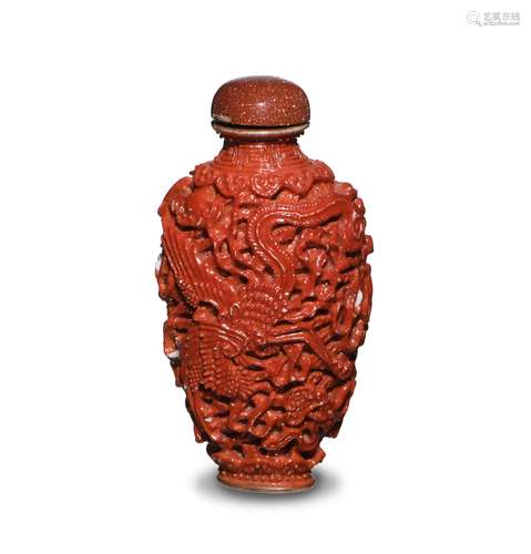 Red Glazed Craved Porcelain Snuff Bottle, 19th Century十九世紀 紅釉雕瓷龍鳳紋鼻煙壺