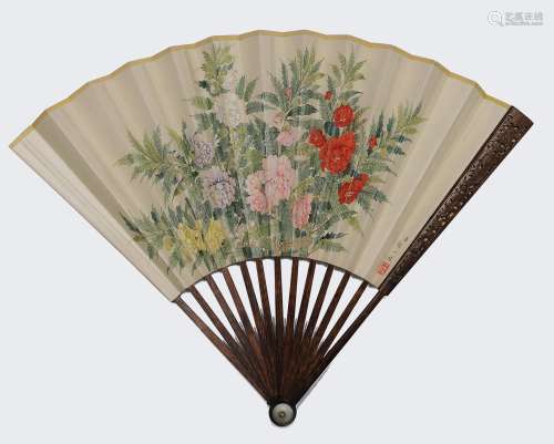 Fan with Flower Painting Attributed to Zou Yigui邹一桂款 花鳥成扇