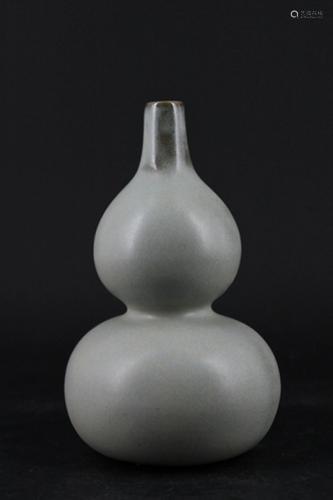 Chinese Song Porcelain Guanyao Gourd …