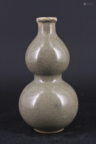 Chinese Song Porcelain Gourd Vase