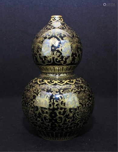 Chinese Qing Porcelain Gold Gilt Gourd …