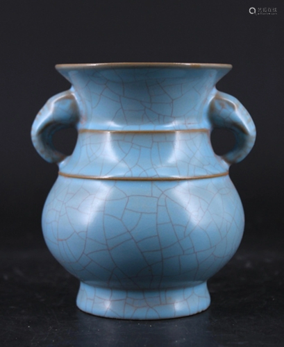 Chinese Song Porcelain Ruyao Vase