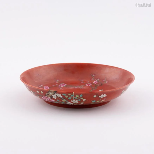 QING FAMILLE ROSE RED GROUND PLATE