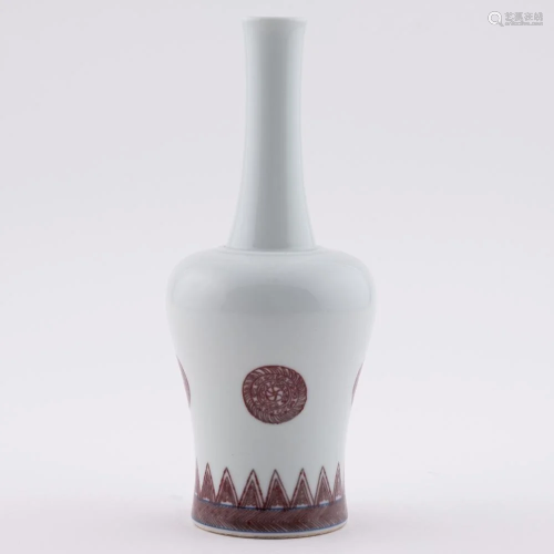 KANGXI RED MEDALLIONS BELL VASE