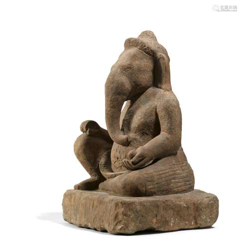 VERY RARE SITTING GANESHA. Origin: Khmer. Dynasty: Baphuon period (1010-1080). Date: 11th c.