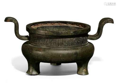 RARE, LARGE AND EARLY CENSER. Origin: China. Dynasty: Song or Yuan dynasty. Technique: Bronze with