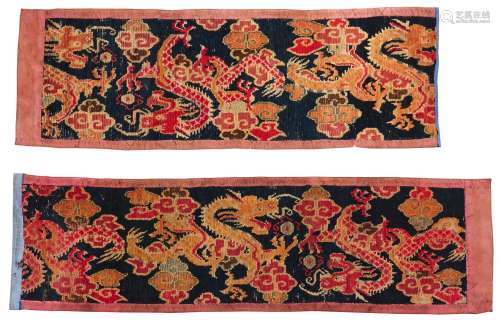 LONG DRAGON CARPET IN TWO PARTS. Origin: Tibet. Date: 18th-19th c. Technique: Pile from wool, dyed