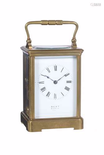 A French lacquered brass petit-sonnerie striking carriage clock, Richard et Cie, Paris, for retail b