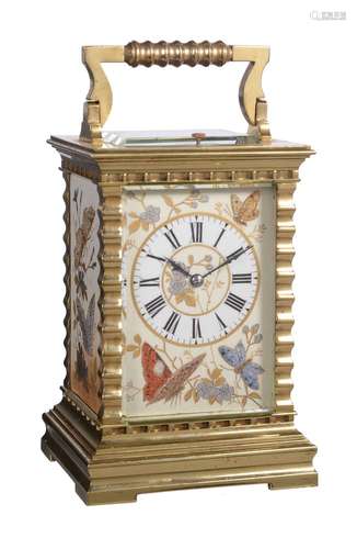 A fine French lacquered brass carriage clock with unusual glass bead highlighted Aesthetic style por