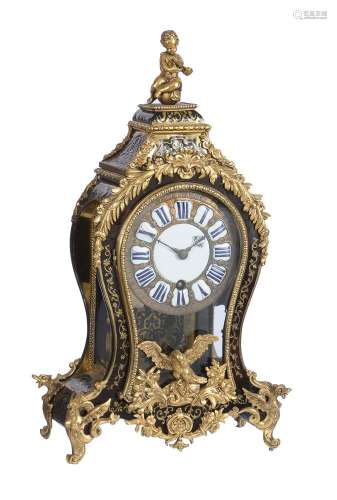 ϒ A fine French Louis XV gilt brass mounted small Boulle bracket timepiece