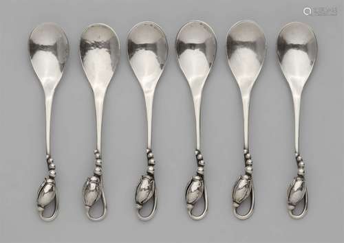 Six silver mocha spoons, model no. 84Magnolia model. L 8.5 cm, total weight 48 g.Copenhagen,