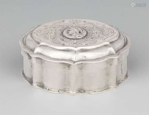 An Augsburg Régence silver boxSilver; gold-plated inside. An oval box containing two separate