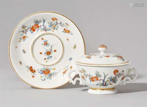 A Meissen porcelain ecuelle and saucer with kakiemon decorThree-part set comprising a round tureen