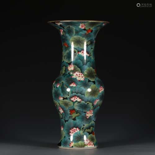 A Chinese Famille Rose Porcelain Flower Vase