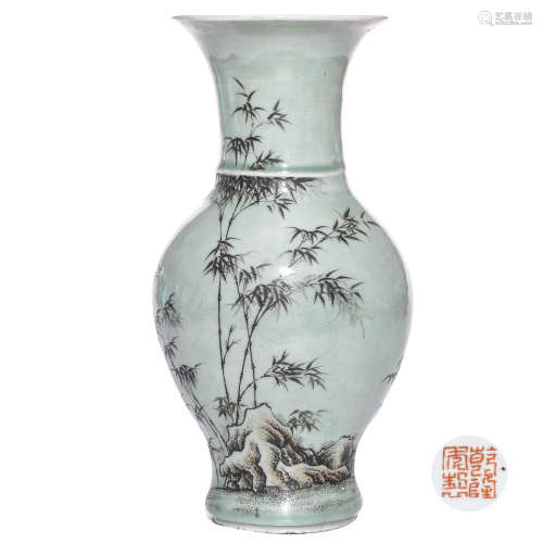A Chinese Light Green Glaze Porcelain Wine Container