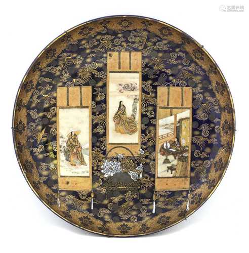 A Japanese Satsuma ware plate,