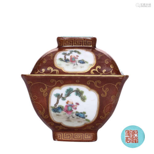 A Chinese Famille Rose Gilt Porcelain Square Bowl with Cover