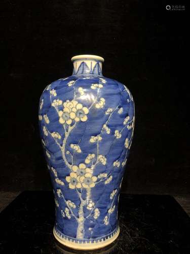 A Chinese Blue and White Porcelain Plum Vase