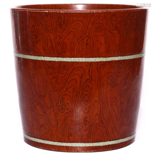 A Chinese imitation Wooden Pattern Porcelain bucket