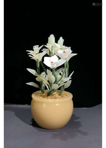 A Chinese Natural Jade Flower and Plants Bonsai