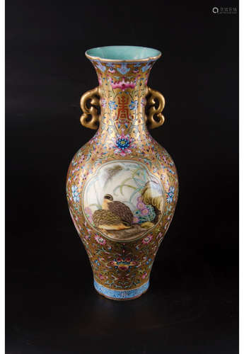 A Chinese Gold Land Famille Rose Porcelain Floral Vase