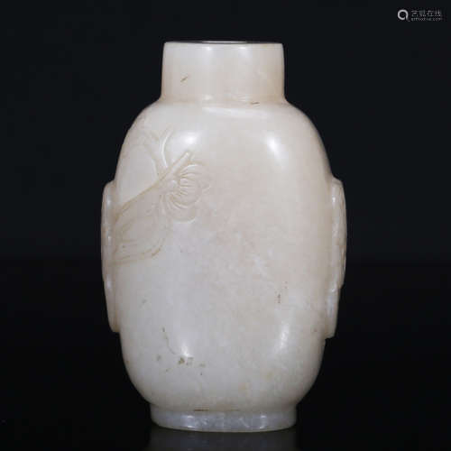 A Chinese White Jade Snuff Bottle