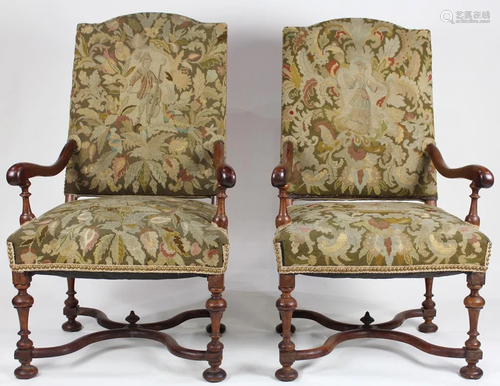 A pair of Continental hall throne chairs