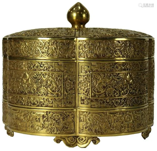 A Chinese flower shaped gilt bronze box