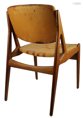 An Arne Vodder teak side chair