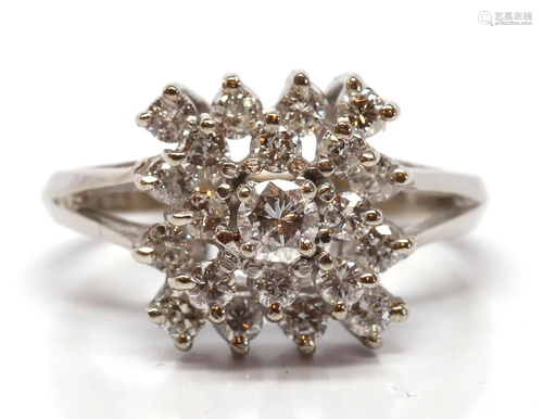 Diamond, 14k white gold cluster ring