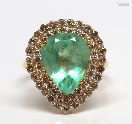 Emerald, diamond, 18k yellow gold ring