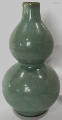 A Chinese Double-Gourd Crackle Glazed Vase