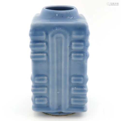 A Monochrome Blue Kong Vase