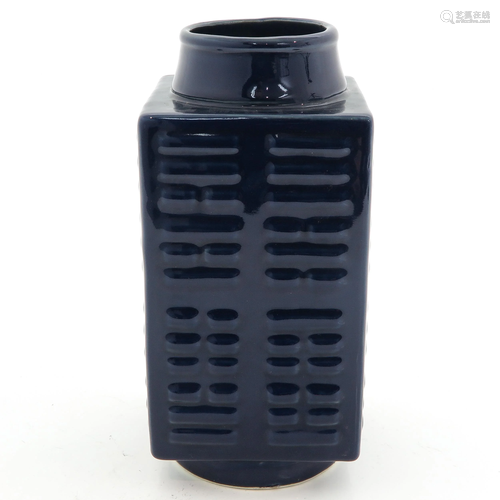 A Monochrome Blue Kong Vase