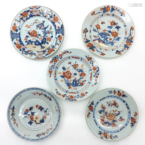 A Collection of 5 Plates