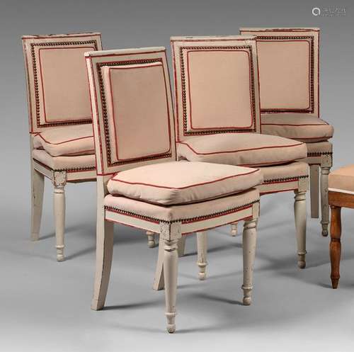 Four chairs with flat, slightly overturned backs i…