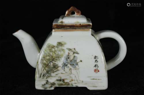 A Chinese Porcelain Teapot