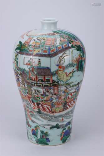 A Chinese Wu-Cai Glazed Porcelain Vase