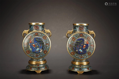 Qing, Pair of Cloisonne Inlaid Lapis Laz…