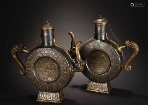 Qing, Pair of Tibet Gilt Iron Teapots