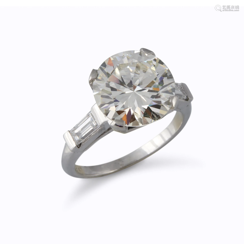 A diamond solitaire,