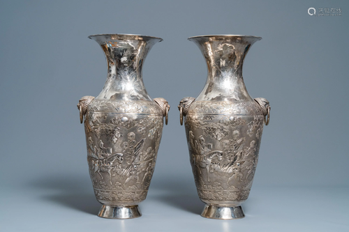 A pair of exceptional large Chinese …