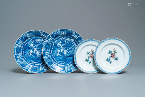 A pair of Dutch Delft blue and white chinoiseri…