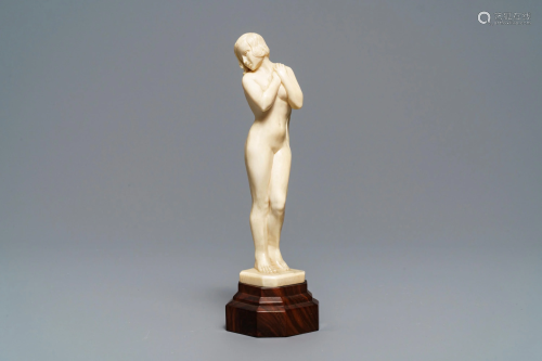 An Art Deco figure of a naked lady, 1st half…
