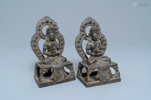 A pair of Sino-Tibetan bronze figures of …