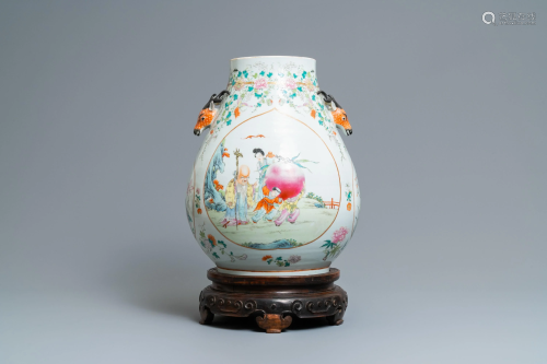 A fine Chinese famille rose 'hu' vase wit…