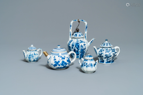 Five Chinese blue and white teapots and c…